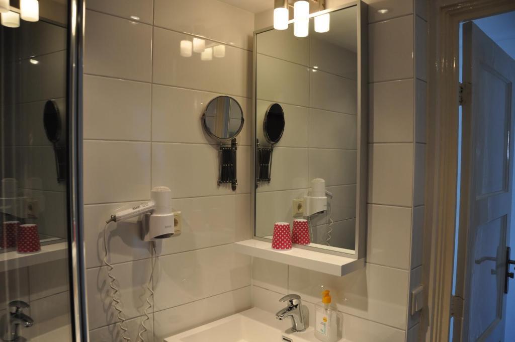Schelvis Apartments Zandvoort Kamer foto